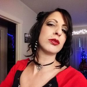 Meet your Posher, Avicka